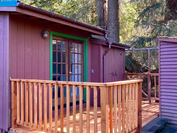 56B Wagon Jack Ln, Arcata, CA 95521