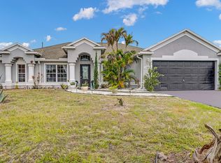 981 SW McComkle Ave, Port Saint Lucie, FL 34953