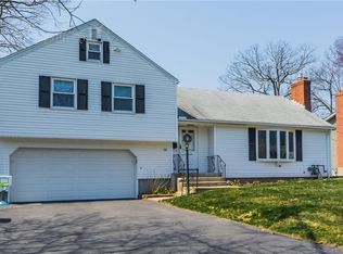 186 Brookside Rd, Newington, CT 06111