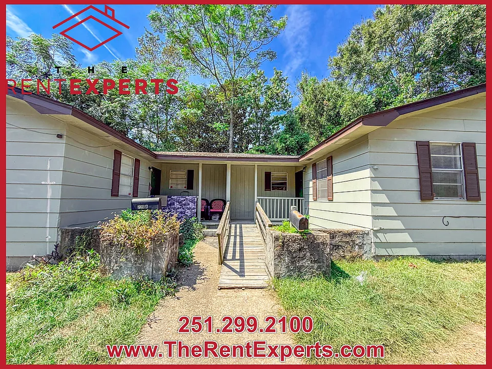 736 Reynolds Ave #B