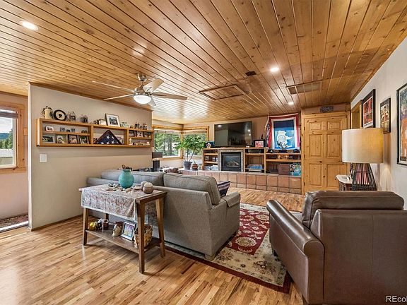 3rd image of 83 Ridge Way