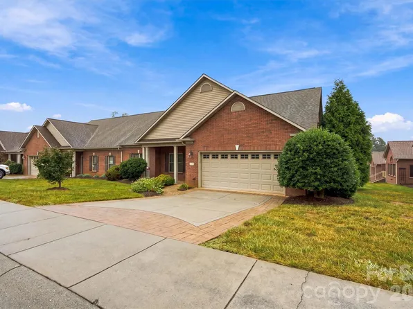 808 3rd St NE, Conover, NC 28613