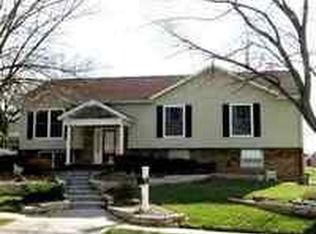 5703 Lillie Ave, Davenport, IA 52806