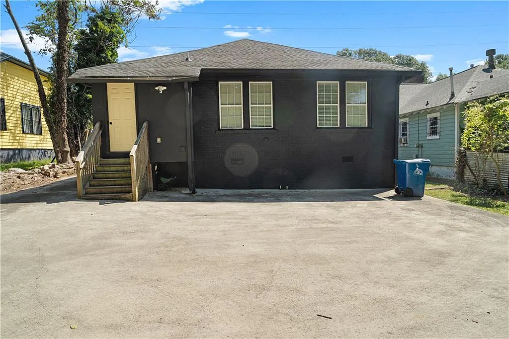 3 bed, 1500 sqft, $2,500 — Photo 2