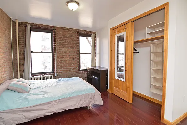 Rented by Ledvech Group | media 3