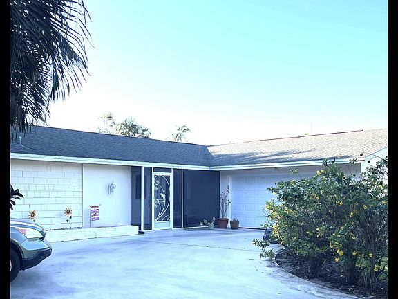 2nd image of 4550 Lakewood Blvd