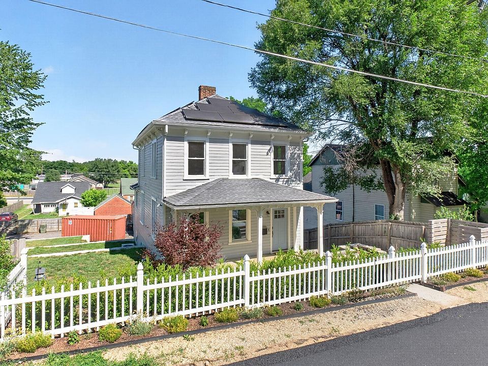 1st image of 433 N Winchester Ave