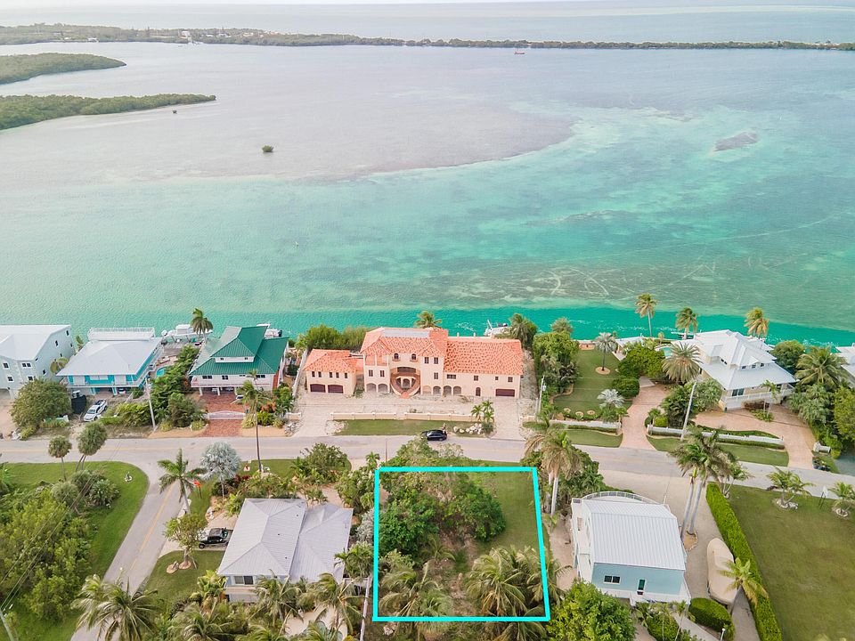 2nd image of 219 Corsair Rd