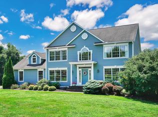 17 Coldspring Xing, South Glastonbury, CT 06073