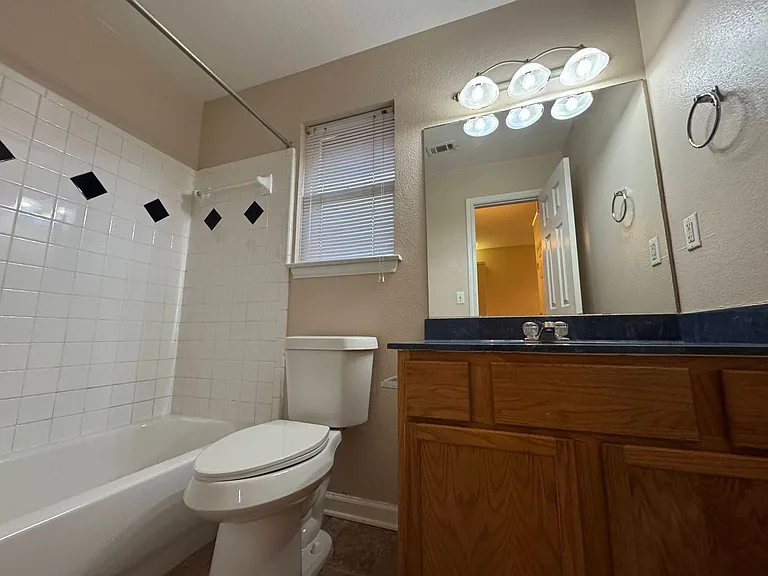 3303 Trey Ln — Photo 10