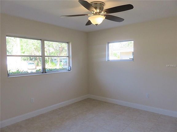 4th image of 2229 Vinson Ave