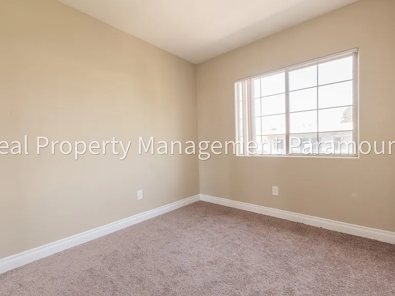 3831 S Wall St — Photo 17