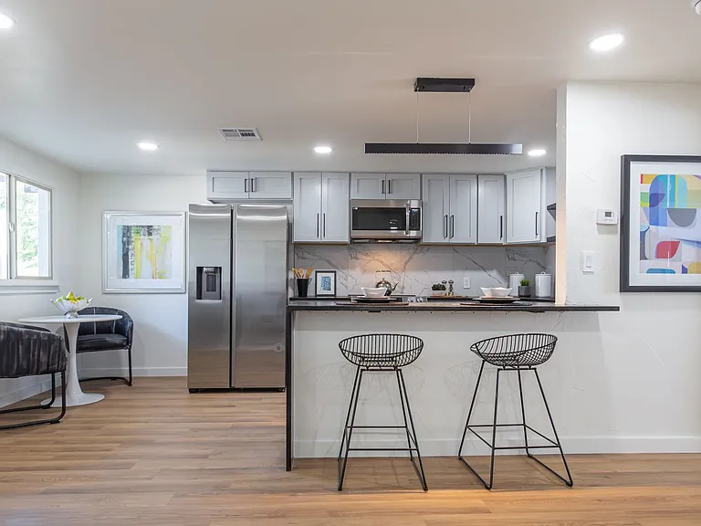 Atrium Apartments — Photo 9