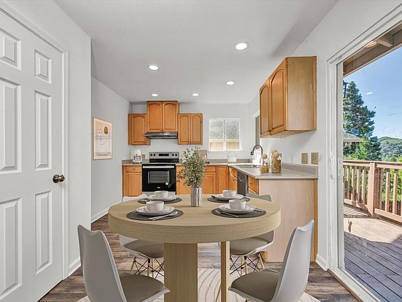 2nd image of 9421 fairway Drive