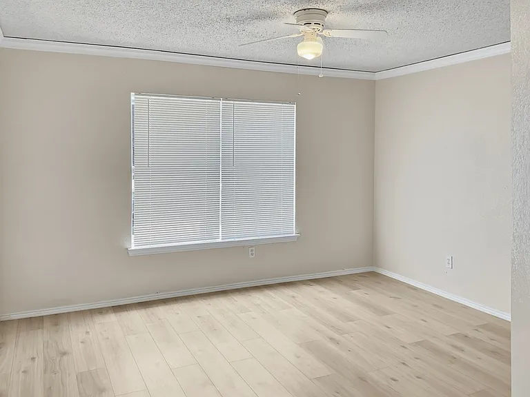 10112 Chapel Glen Ter — Photo 15