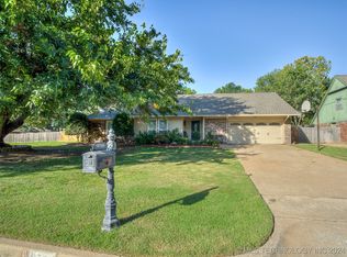 9728 S Lakewood Ave, Tulsa, OK 74137