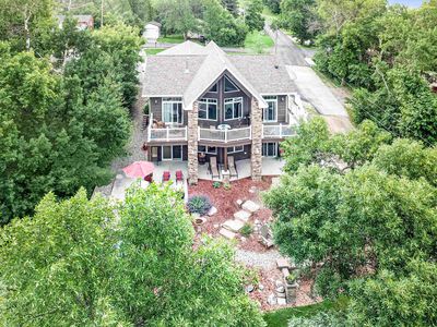 412 Longview Rd W, Bottineau, ND, 58318