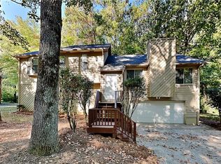 4049 Maxanne Dr NW, Kennesaw, GA 30144