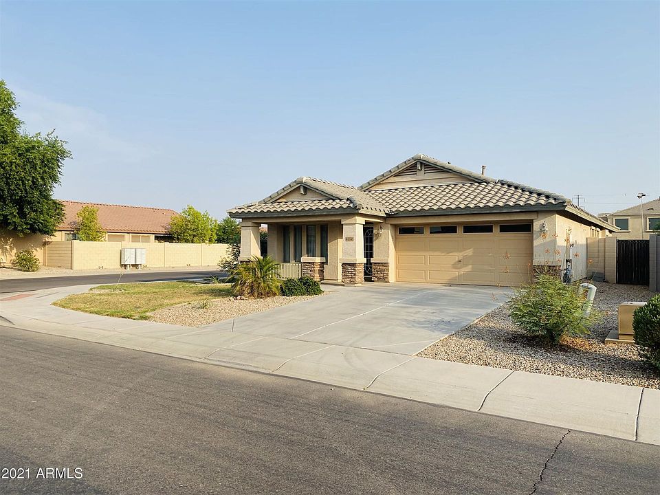 1st image of 41345 W Hayden Dr