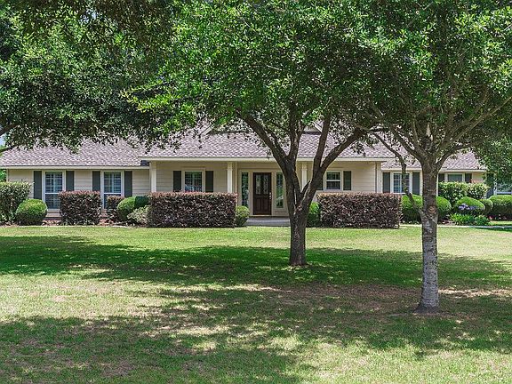 2nd image of 319 Brazos Oaks Ct