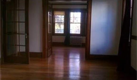2nd image of 319 Alewife Brook Pkwy #1