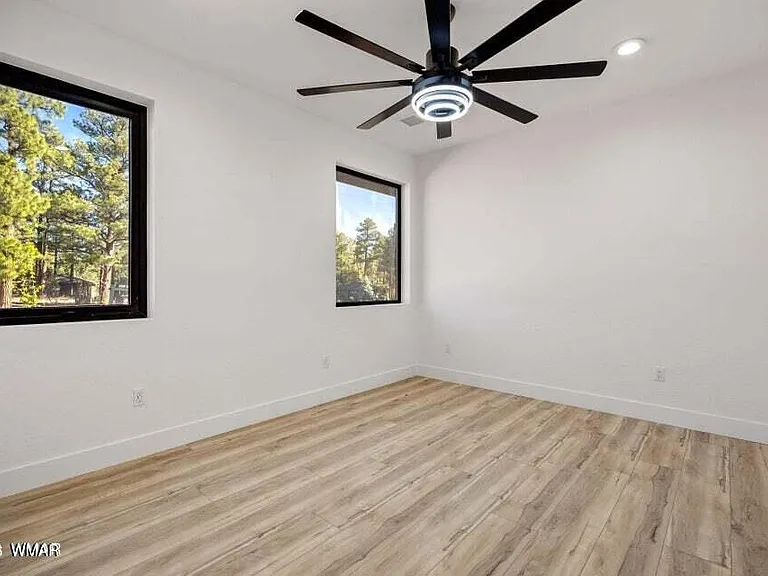 2711 W Villa Loop — Photo 17