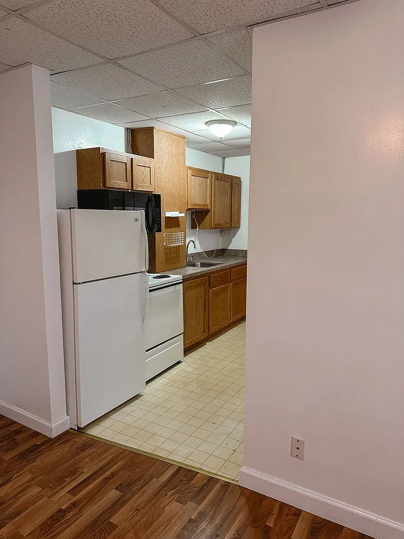 308 Fairgrounds Rd — Photo 1