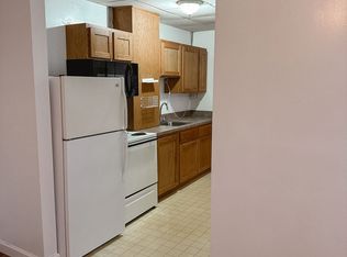 308 Fairgrounds Rd #5, Versailles, MO 65084