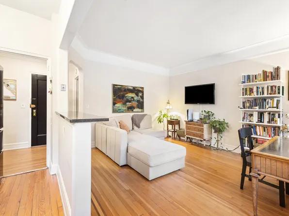 124 East 91st Street image 4 of 17