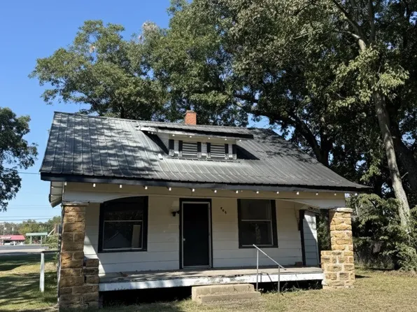 705 E Church St, Wagoner, OK 74467