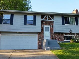1005 Marilyn Ct, Washington, MO 63090