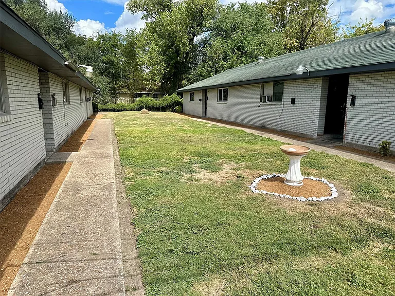 5405 Suez St #4 — Photo 8