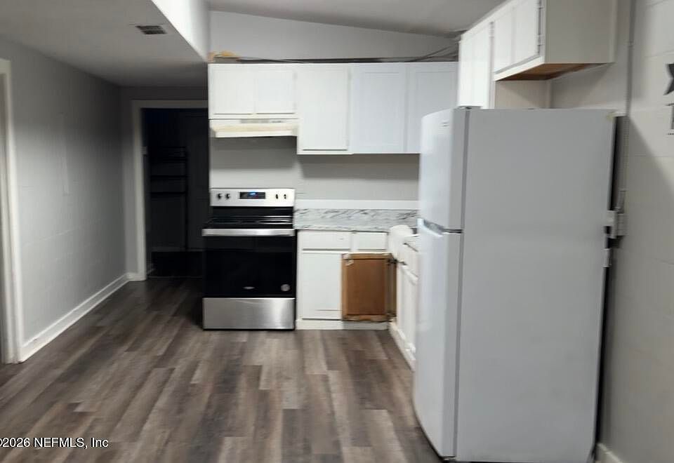 2nd image of 551 S 9th St