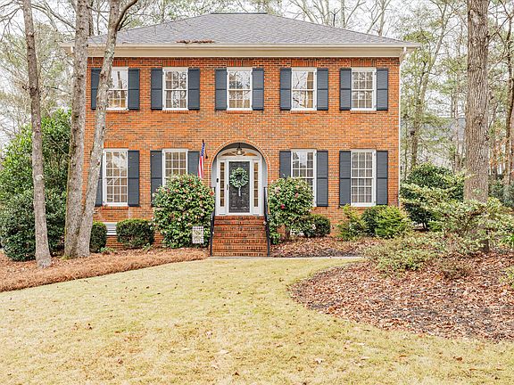 3rd image of 523 Mckinnes Park