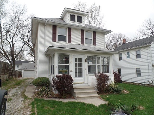 1st image of 716 Woodlawn Ave