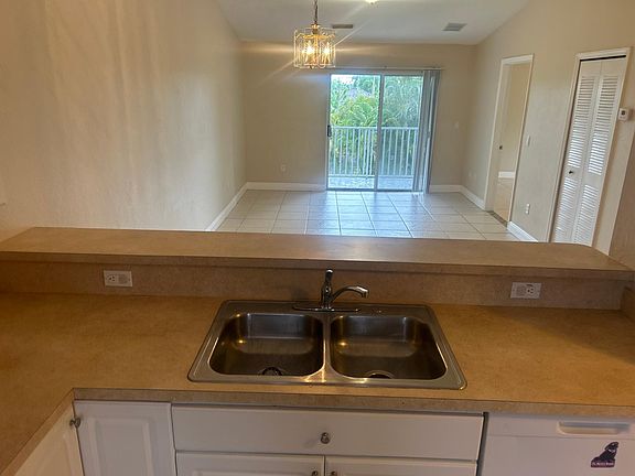 4th image of 1910 Santa Barbara Blvd APT 6