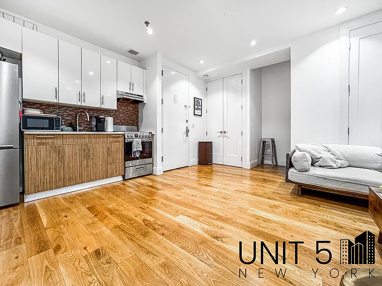 345 Eldert St #123 — Photo 3