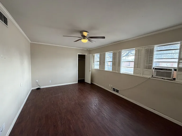 3604 24th St — Photo 3
