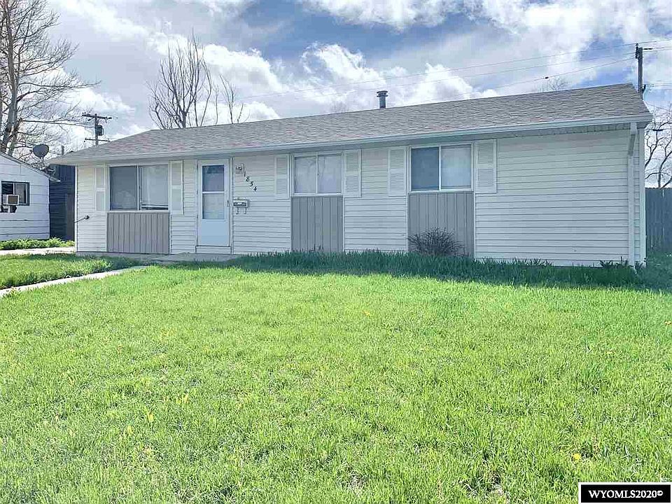 1st image of 1854 Laramie Ave