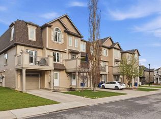 52 W Windstone Grn SW, Airdrie, AB T4B0N8