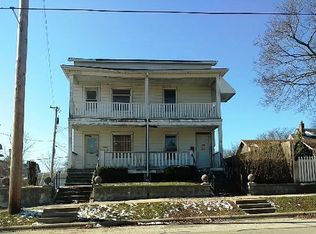 718 Cunningham St, Rockford, IL 61102