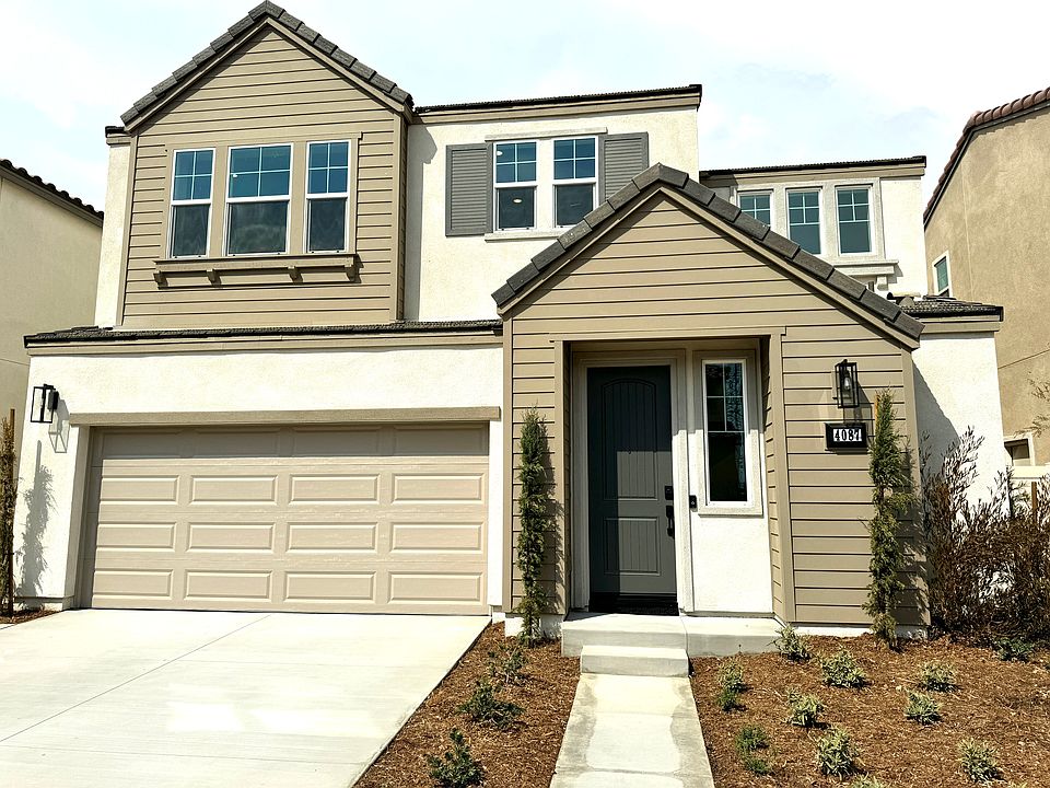 1st image of 4087 S Sunflower Paseo