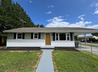 2401 Bare St, Staunton, VA 24401