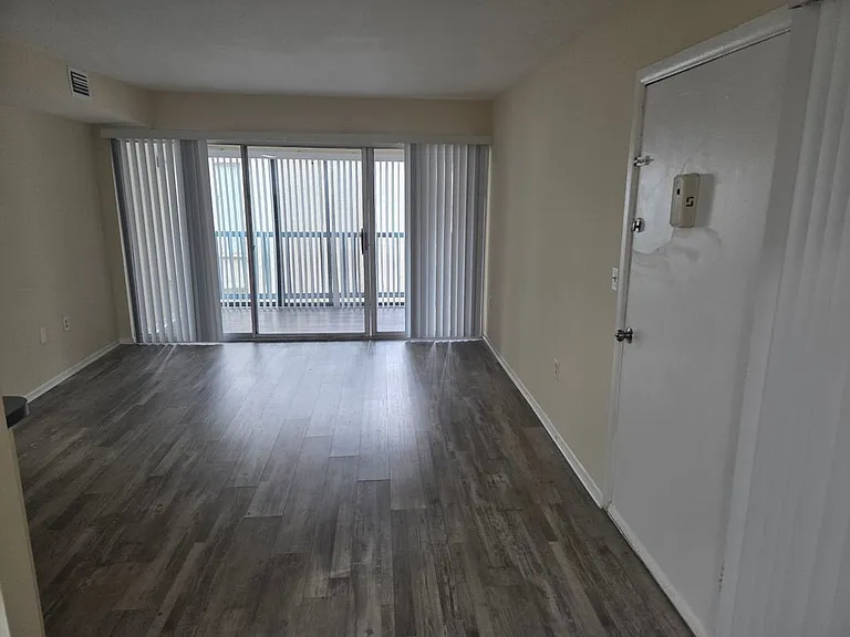 8605 Huron Ct #34 — Photo 3