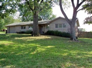 7729 Meadowview Dr, Evansville, IN 47710
