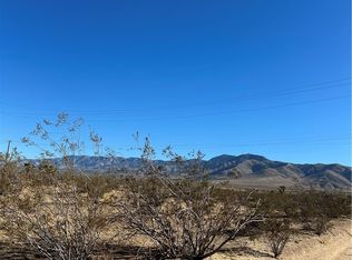 12 Canyon View Rd, Apple Valley, CA 92308