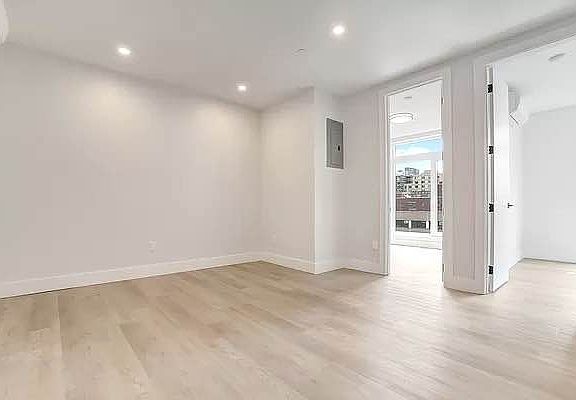 3rd image of 83 W 118th St APT 2A