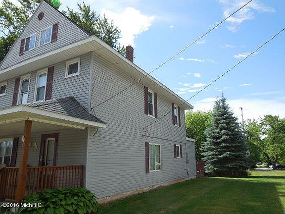 3rd image of 94 W Lincoln St