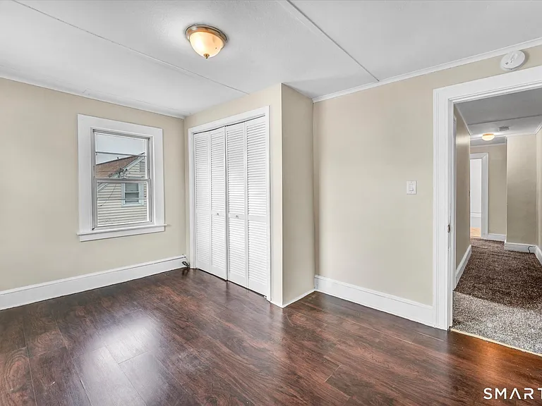 128-130 Sisson St #2 — Photo 20