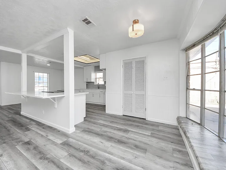 8011 La Roche Ln — Photo 26